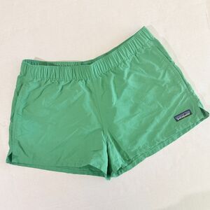 Patagonia, Women's Barely Baggies Shorts 2.5", S, Green Gorpcore Summer